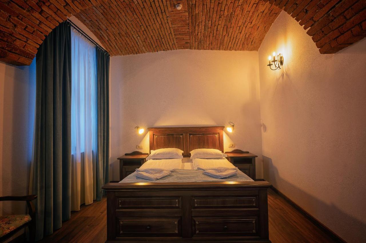 Hotel Boutique Casa Chitic -Hotel And Restaurant Str Johann Gott Nr7 Brašov Exteriér fotografie