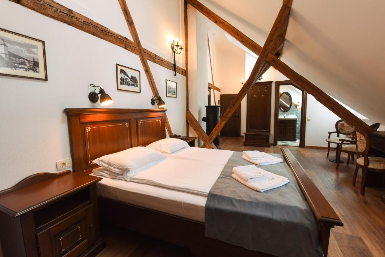 Hotel Boutique Casa Chitic -Hotel And Restaurant Str Johann Gott Nr7 Brašov Exteriér fotografie
